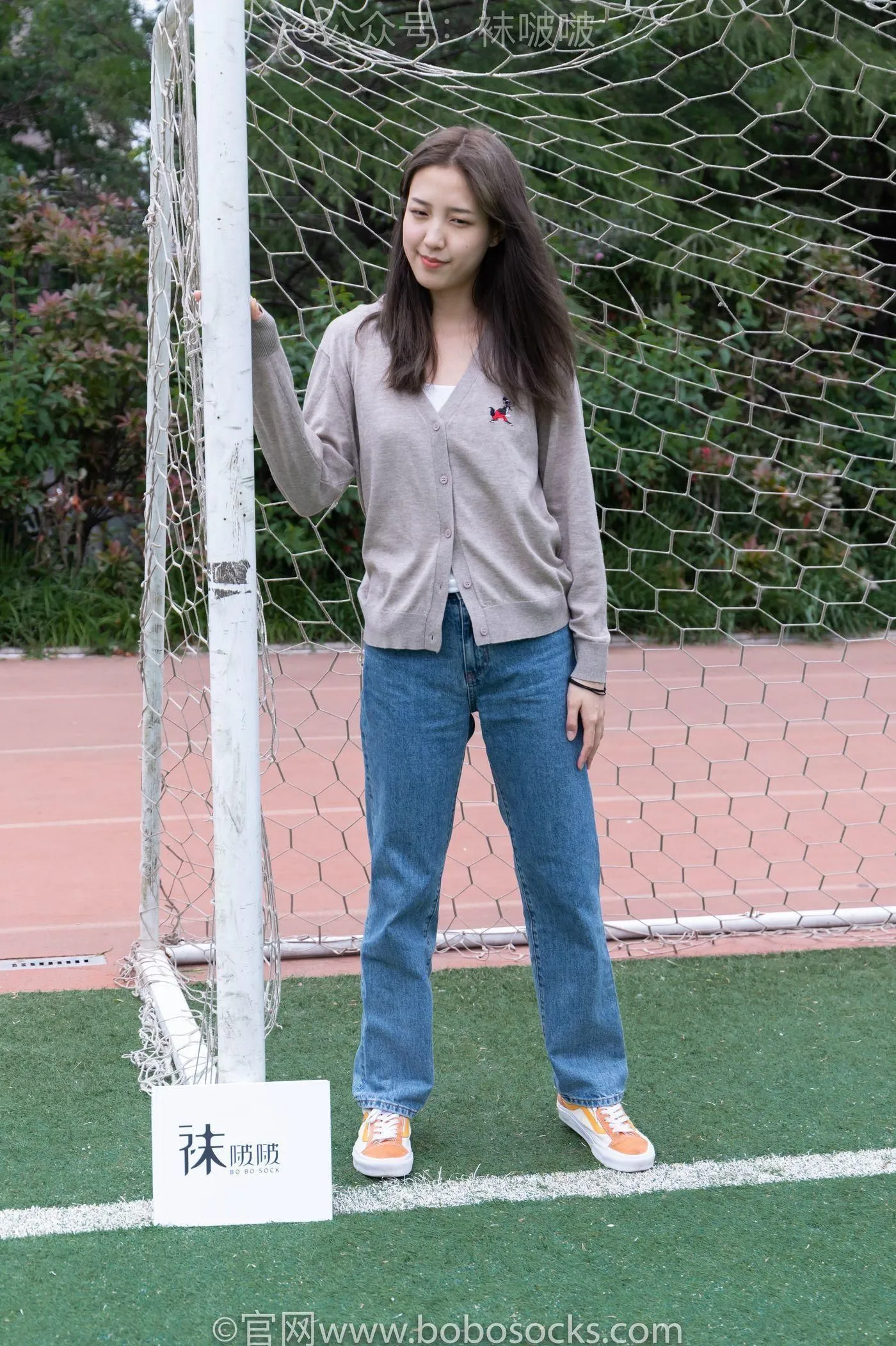 [BoBoSocks袜啵啵]NO.004 泡芙-vans帆布鞋、白棉袜、裸足 [127P]插图5